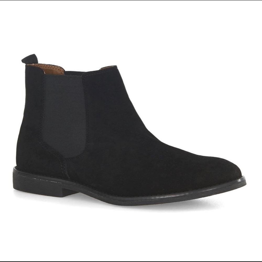 Black Chelsea boots